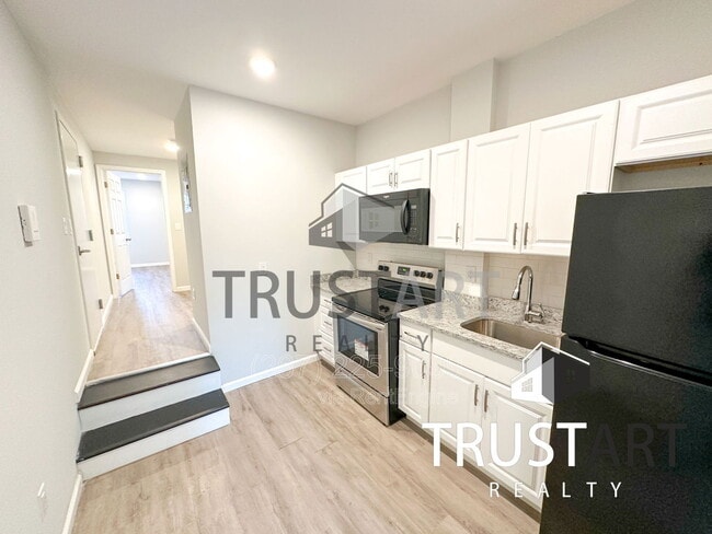 Photo - 2404 W Thompson St Unidad B