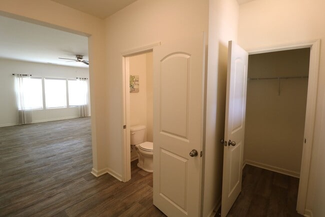 Photo - 4740 Wesmar Ct