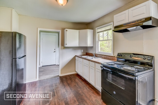 Photo - 720 72nd St S