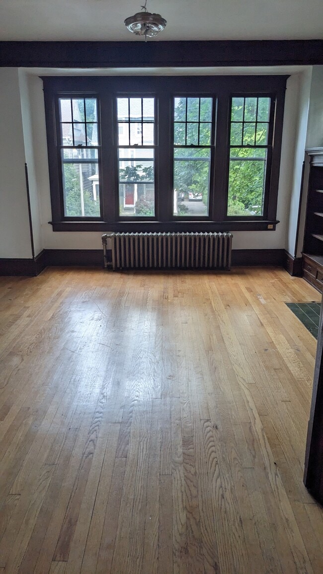 Photo - 2819-2821 N Murray Ave