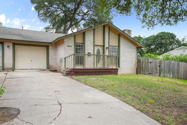 Photo - 1404 Valleyridge Cir