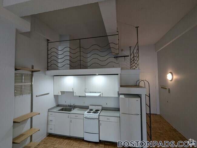 Building Photo - 61 Brookline Ave Rental