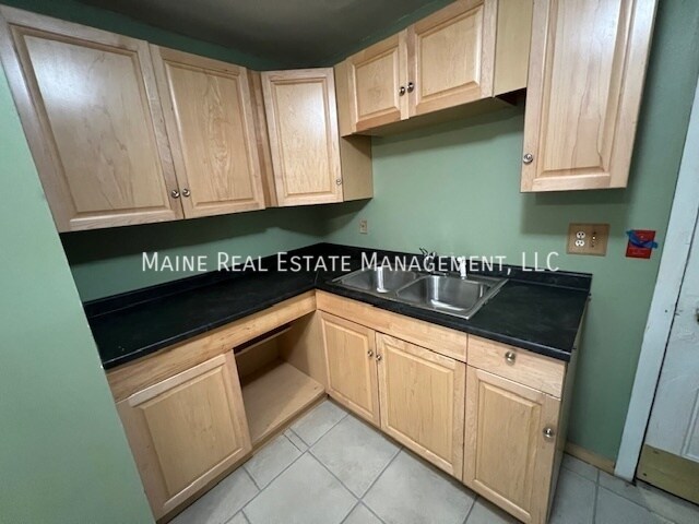 Photo - 76 Patten St Unidad 2