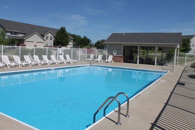 Photo - Sunset Ridge (young professional)