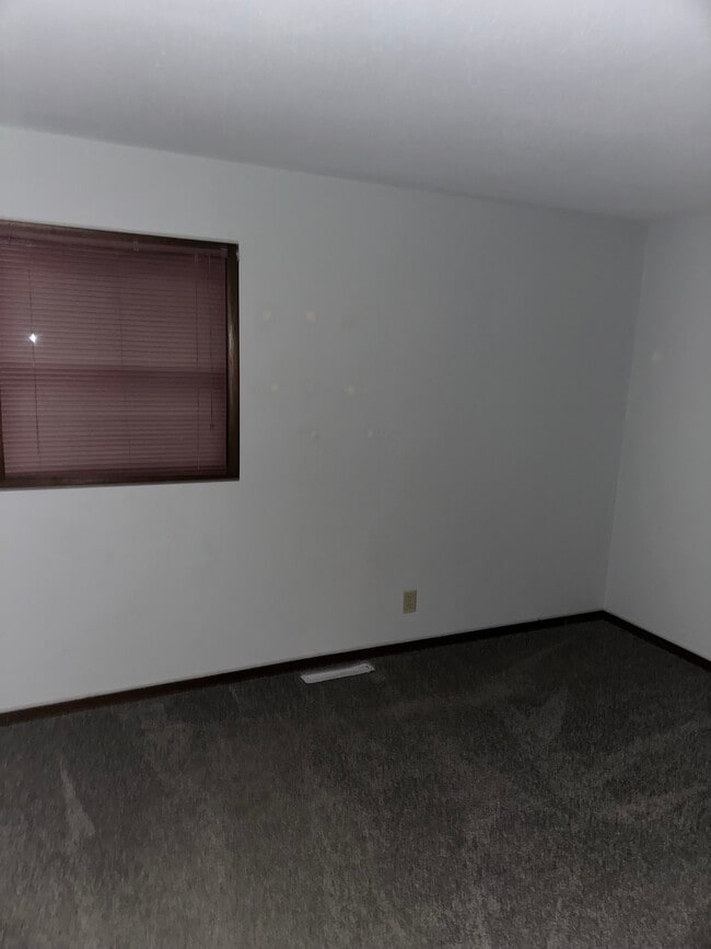 Photo - 1765 Valley Dr House