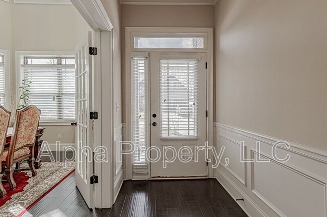 Photo - 208 Meritta Trail