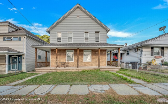 Building Photo - 1413-1415 N Lincoln Ave