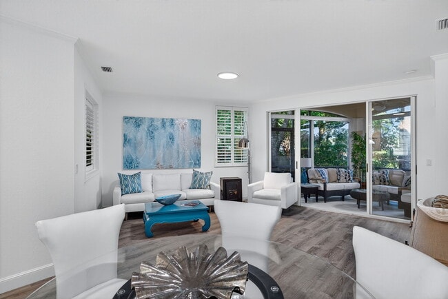 Building Photo - 8390 Excalibur Cir Unit F2