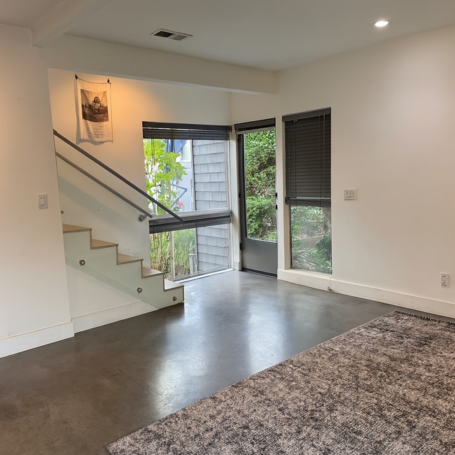 Photo - 343 Cypress Dr Unit A