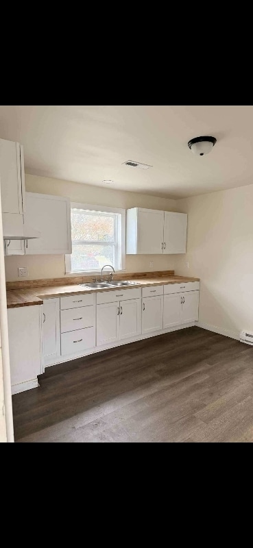 Photo - 11448 Cross St