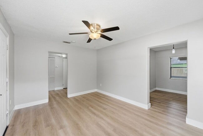 Photo - Move-In Ready 2-Bedroom Home with Private Backyard in the Heart of Orlando