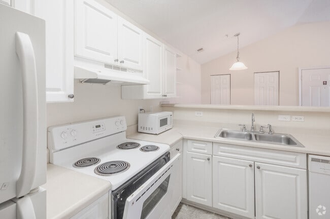 Interior Photo - Appian Way Rental