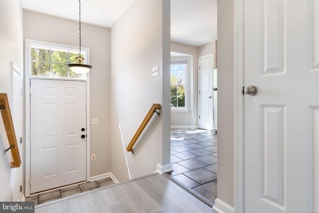 Photo - 104 Frazer Dr