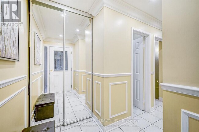 Photo - 63 Chalfield Ln