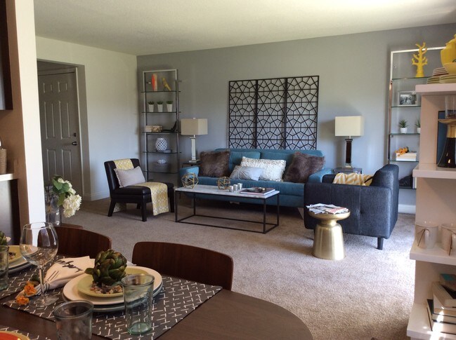 Photo - Hamilton Square Apartments