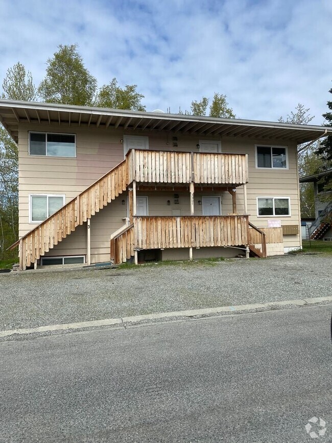 Building Photo - 3907 Carolina Dr Unit 2 Rental