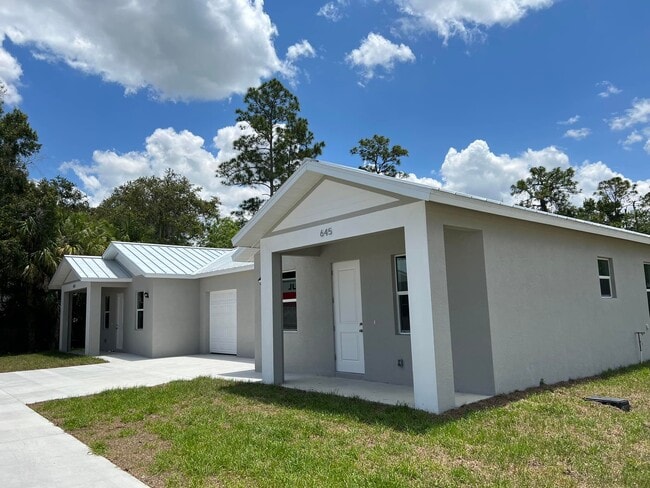 Building Photo - 630 Jasmine St Rental