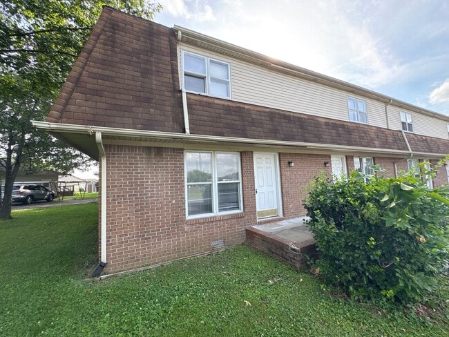 Lakeview Drive - Lakeview Drive Apartment Unit 6