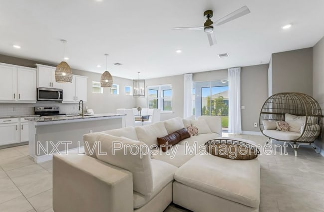 Photo - 440 Coral Reef Pl