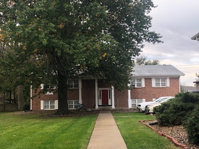 Photo - Manor Heights Apartments