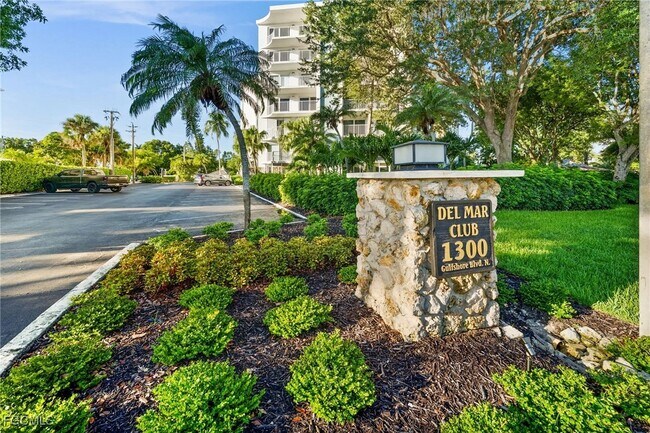 Photo - 1300 Gulf Shore Blvd N Unidad 103