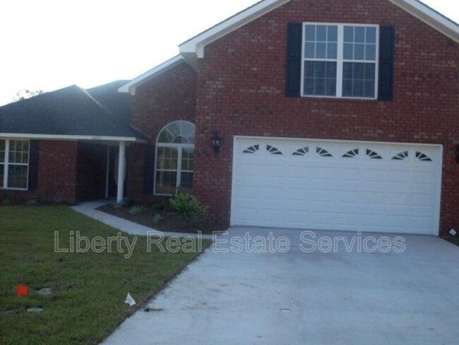 Photo - 178 Winchester Way S.E.