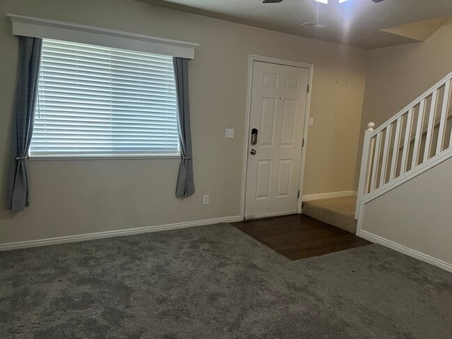 Photo - 422 Pheasant Ridge Dr Townhome