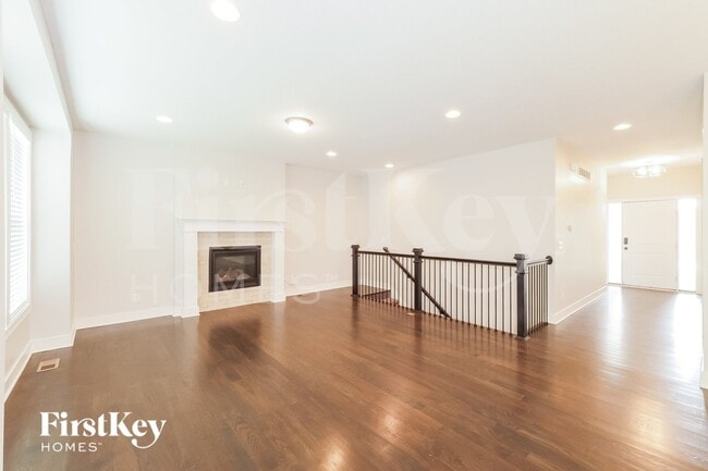 Photo - 1128 Blackpool Dr