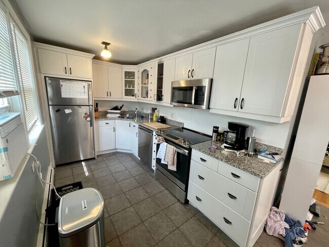 Photo - 1 Bedroom Condo for Rent $2,400