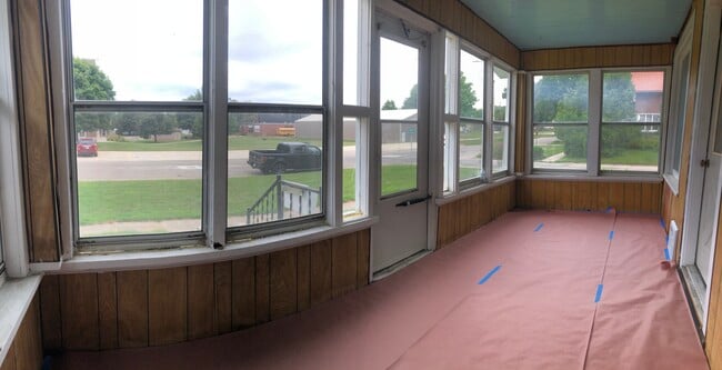 Photo - 609 Blackhawk St