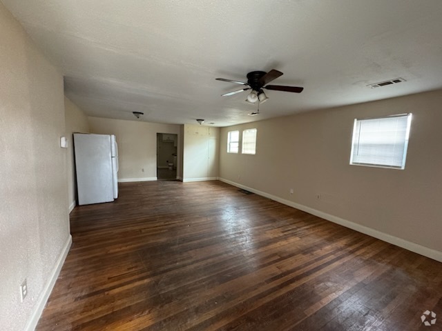Building Photo - 2671 Huron St Rental