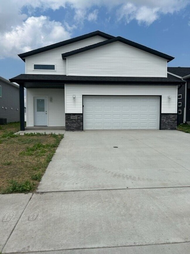 Photo - 3062 39th Ave S