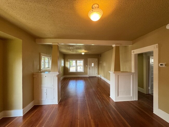 Photo - 2 Bedroom House in Southeast Eugene: Near UO Campus