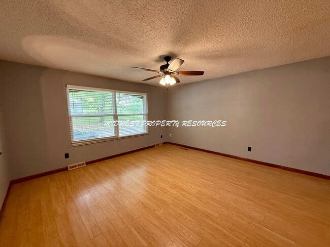 Photo - Amazing 3 Bedroom Home!