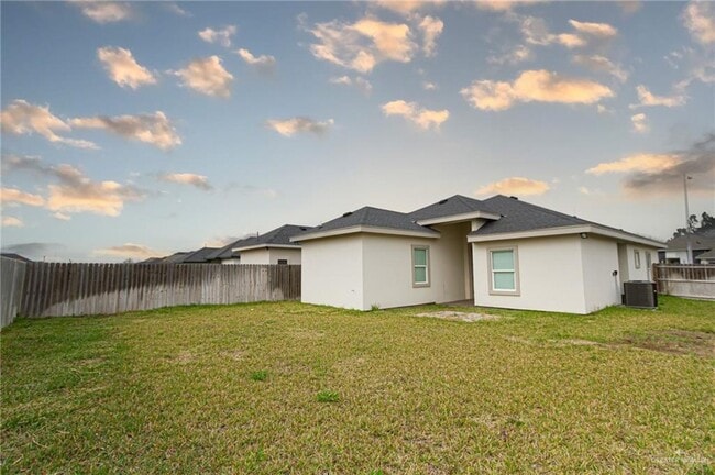 Photo - 15 Garman St