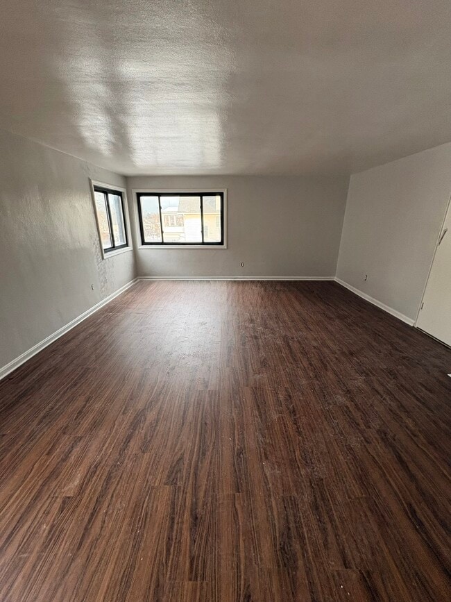 Photo - 13322 Madison Ave