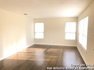 210 Laddie Pl