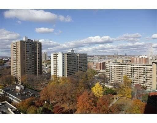 Photo - 9 Hawthorne Pl Unidad 6O