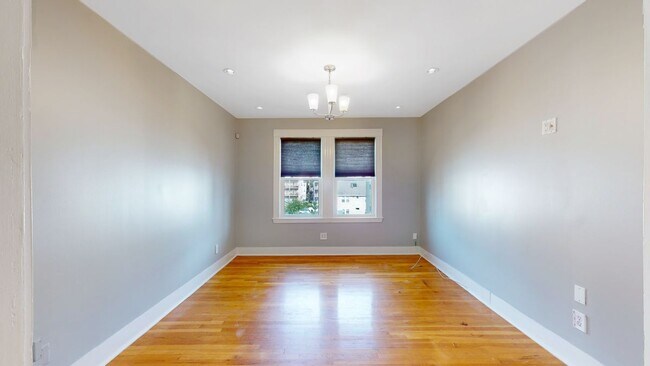 Photo - 63 Whitten St Unit 3