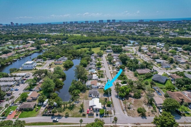 Photo - 49 NE 2nd Ave