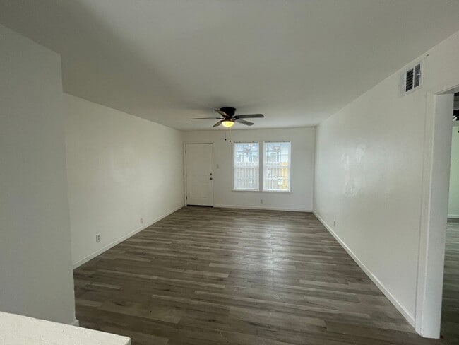 Photo - Pleasant 2-Bedroom, 1-Bath Duplex for Rent – Updated and Move-In Ready!