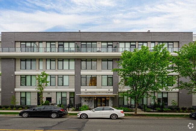 Photo - 801 N Fairfax St