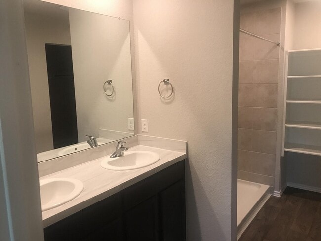Photo - 16817 Lonely Pines Dr