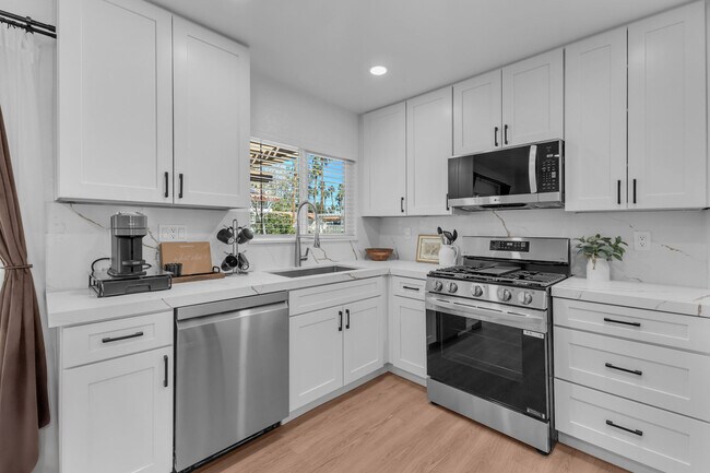 Photo - 75250 Vista Huerto