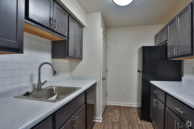 Photo - Crown Pointe