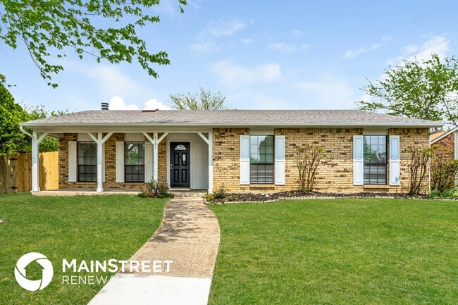 Building Photo - 2101 Chatsworth Rd