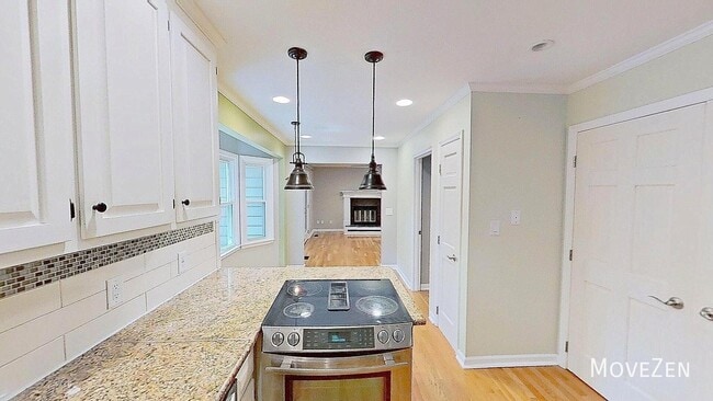 Photo - 1407 Hall Blvd