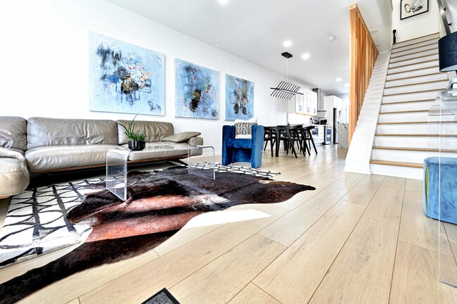 Photo - 3607 Charlotte St