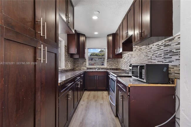 Photo - 4030 NW 1st Ave