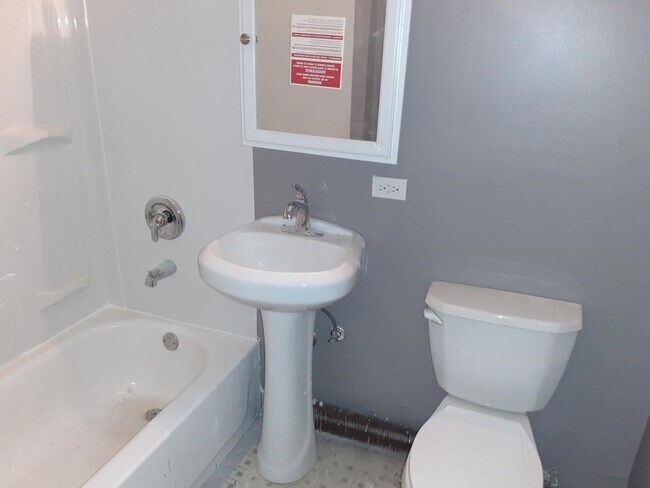 Photo - South Shore 1 Bedroom Available Unit 301